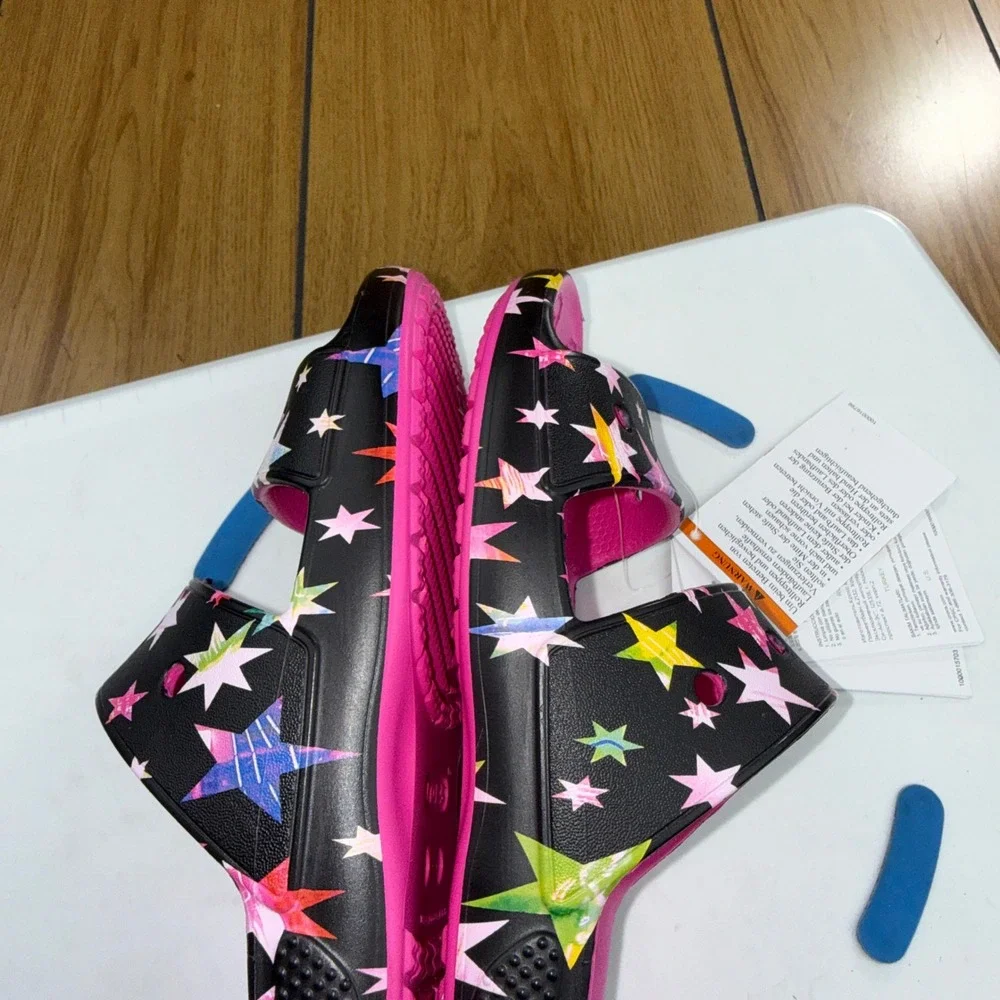 Crocs Classic Star Print Sandal‎ K Pink Black Multi Kids J4 209094-6UC NWT